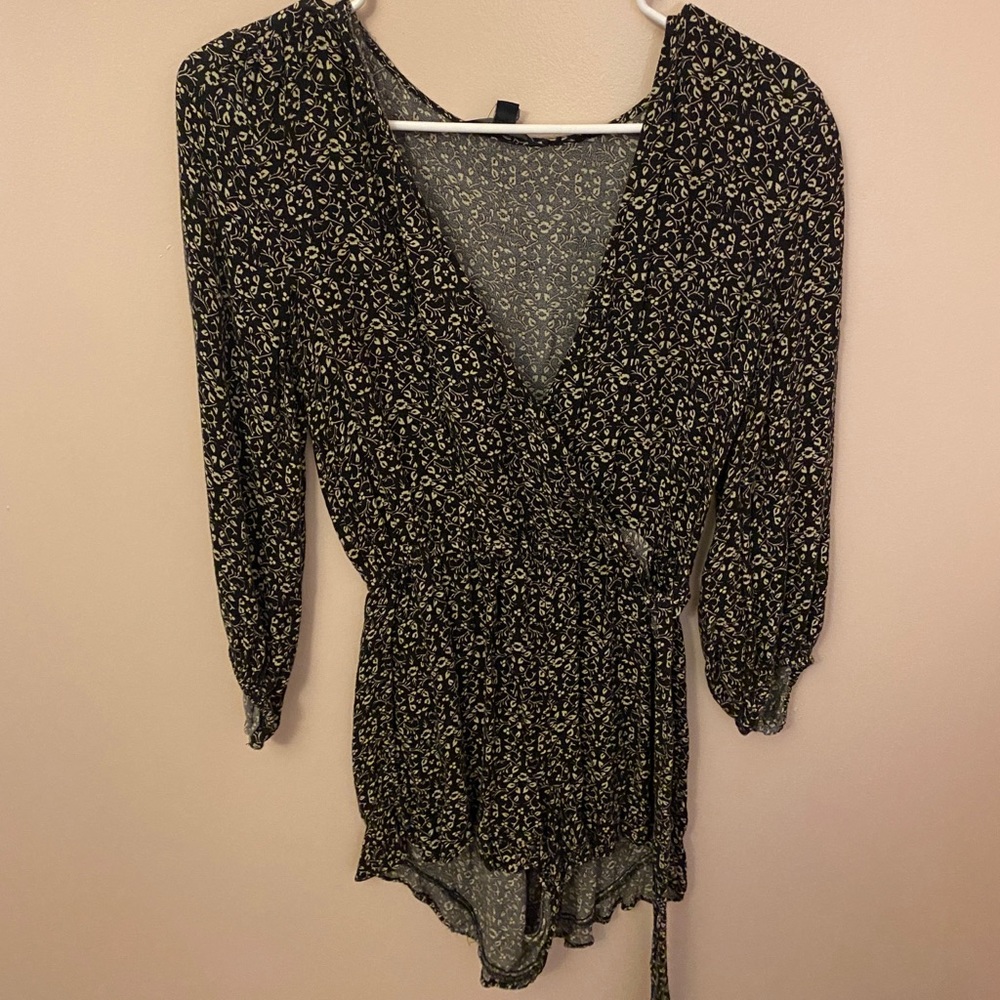 Black+White Floral Romper